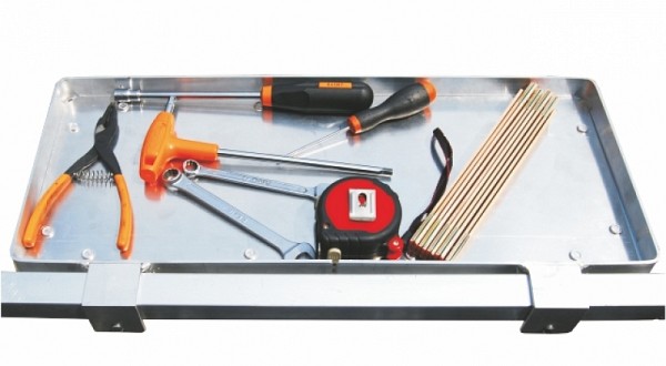 Accesories on request: Large removable tool tray 